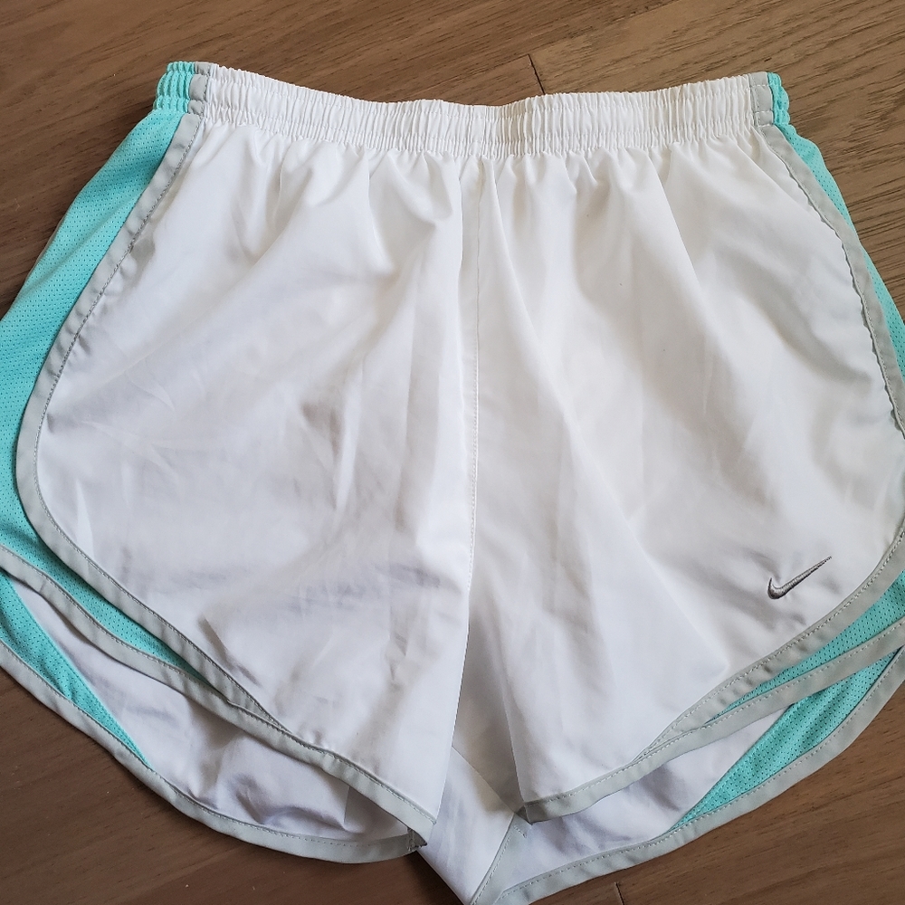 Nike workout shorts bundle - Picture 6 of 7